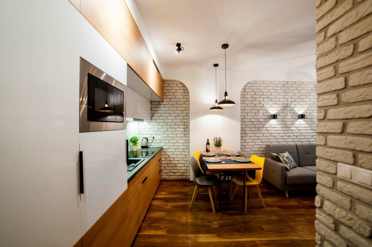 Urban Apart Uniejow Apartment Luaran gambar