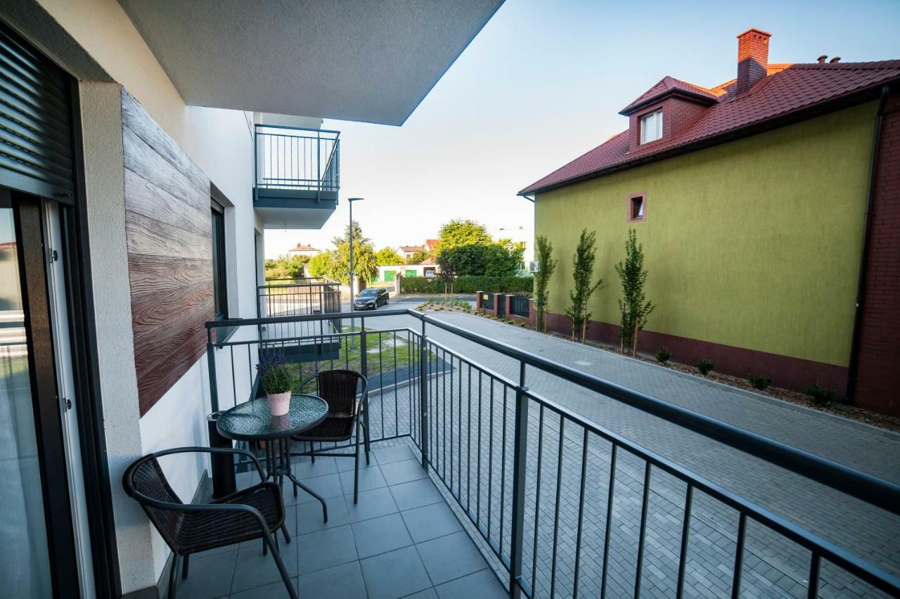 Urban Apart Uniejow Apartment Luaran gambar