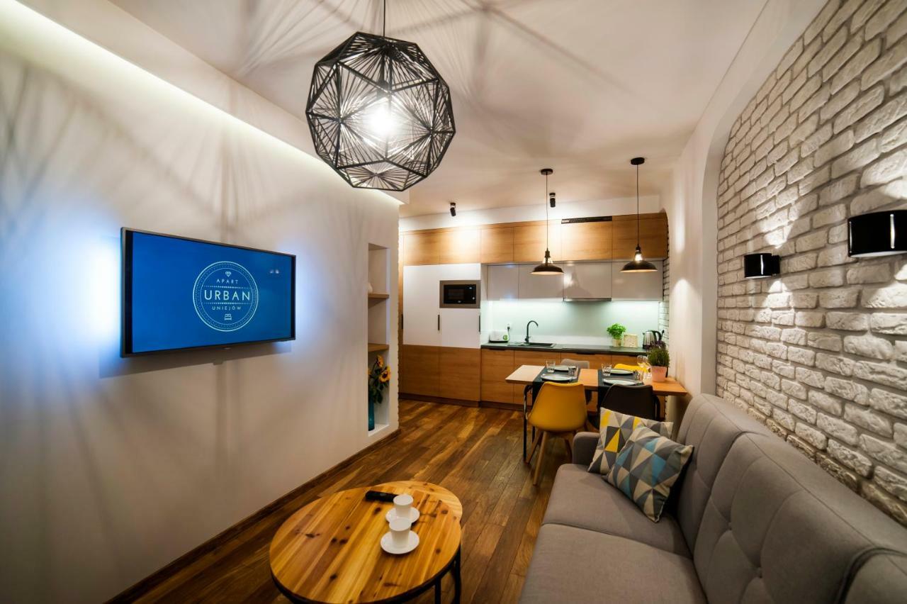 Urban Apart Uniejow Apartment Luaran gambar