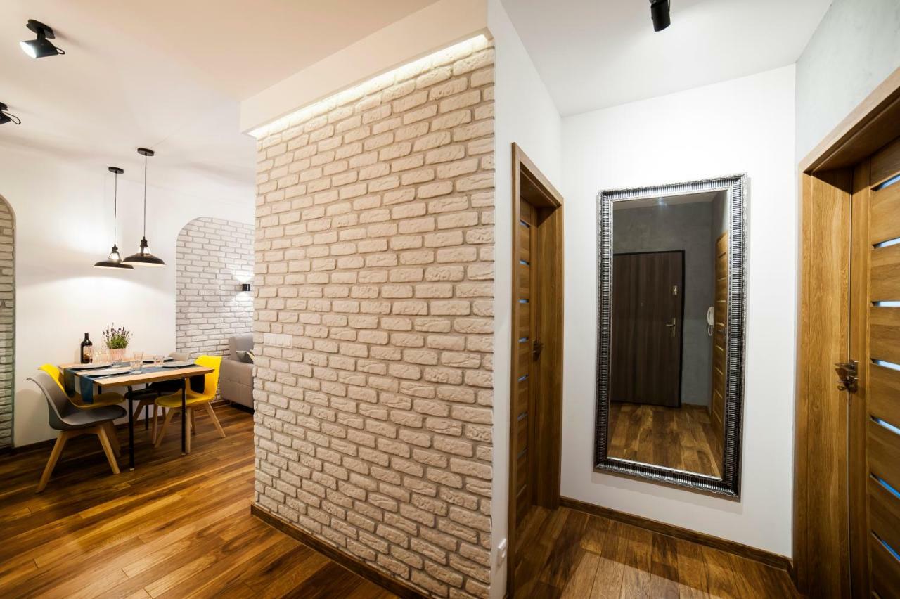 Urban Apart Uniejow Apartment Luaran gambar