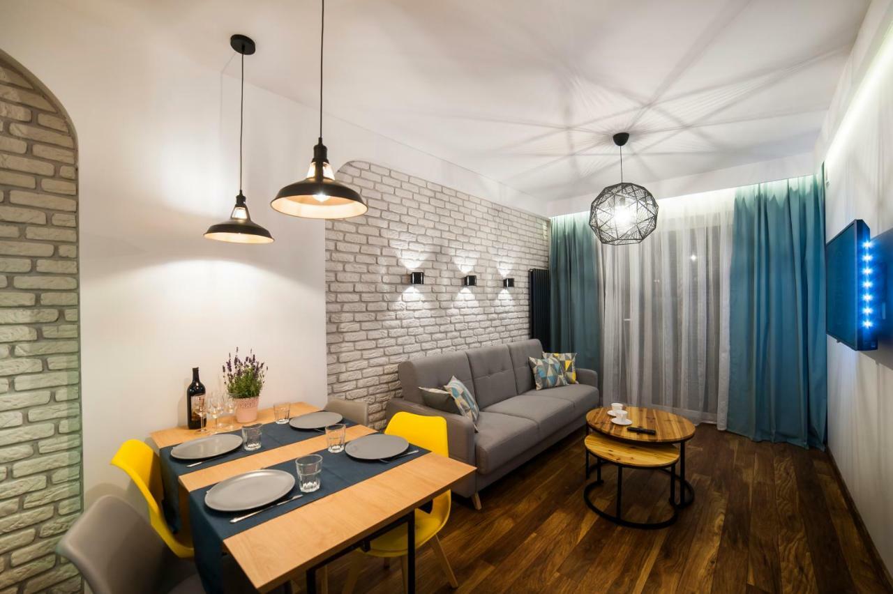 Urban Apart Uniejow Apartment Luaran gambar